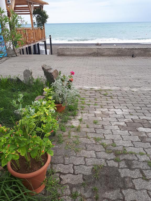Отель Kobuleti Lalima House Экстерьер фото