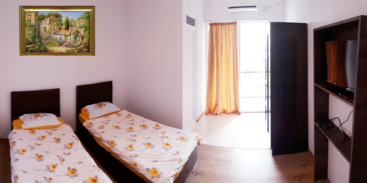 Отель Kobuleti Lalima House Экстерьер фото
